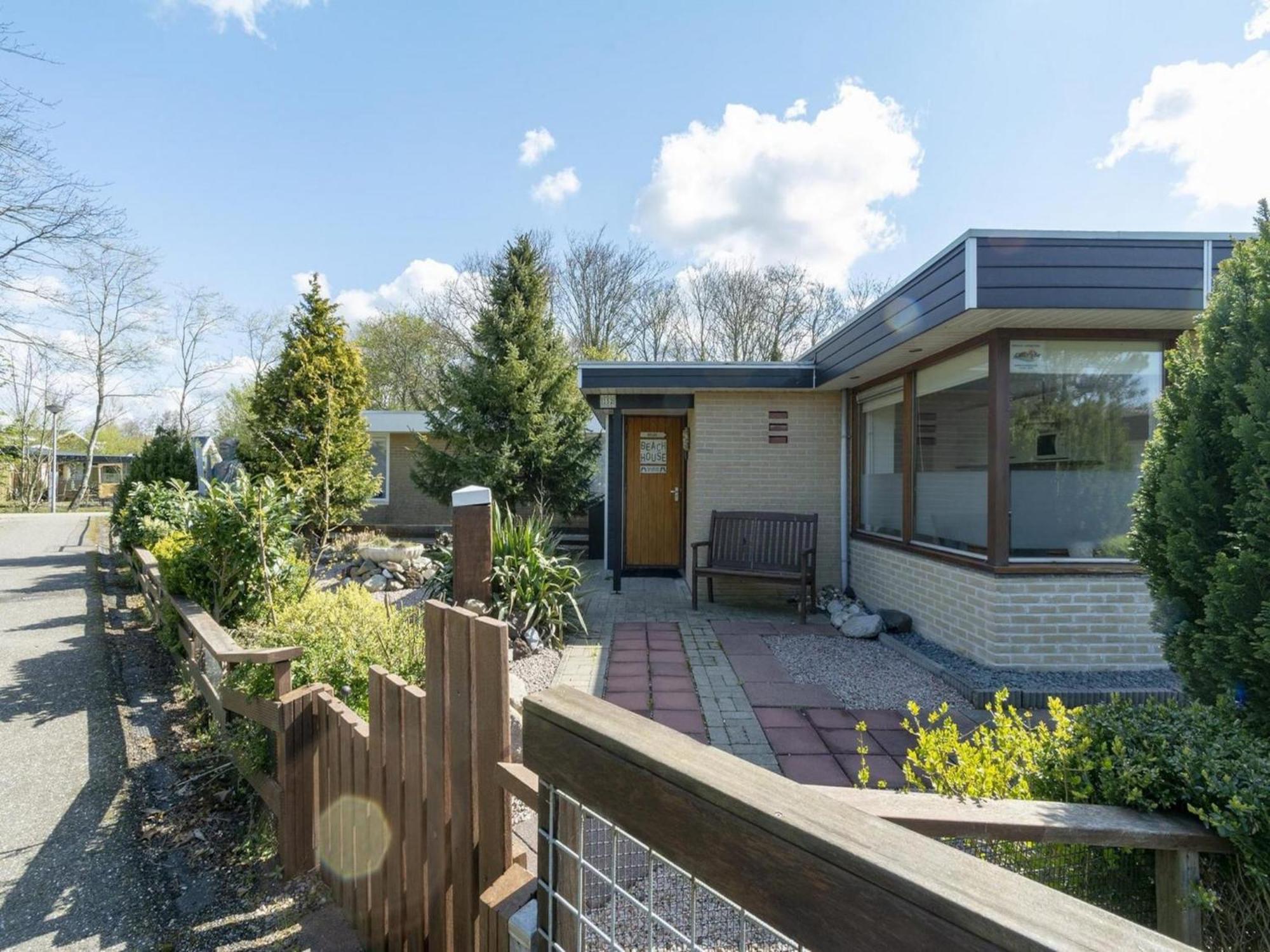 Comfortable Holiday Home By Beach Sint Maartensvlotbrug 외부 사진